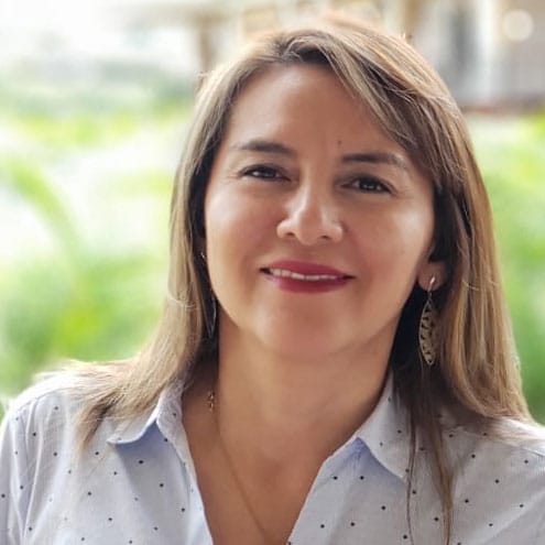 Yadira Yate - Productora de Padres y Coaches Financieros - Colombia